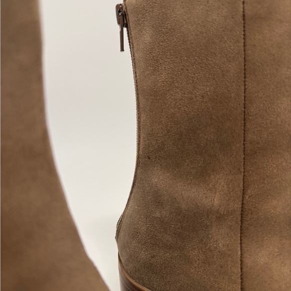 DV by Dolce Vita Suede Brown Boots Block Heel size 7.5 - Picture 6 of 9